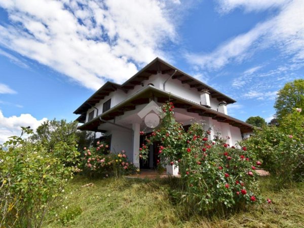 casa indipendente in vendita ad Albiano d'Ivrea
