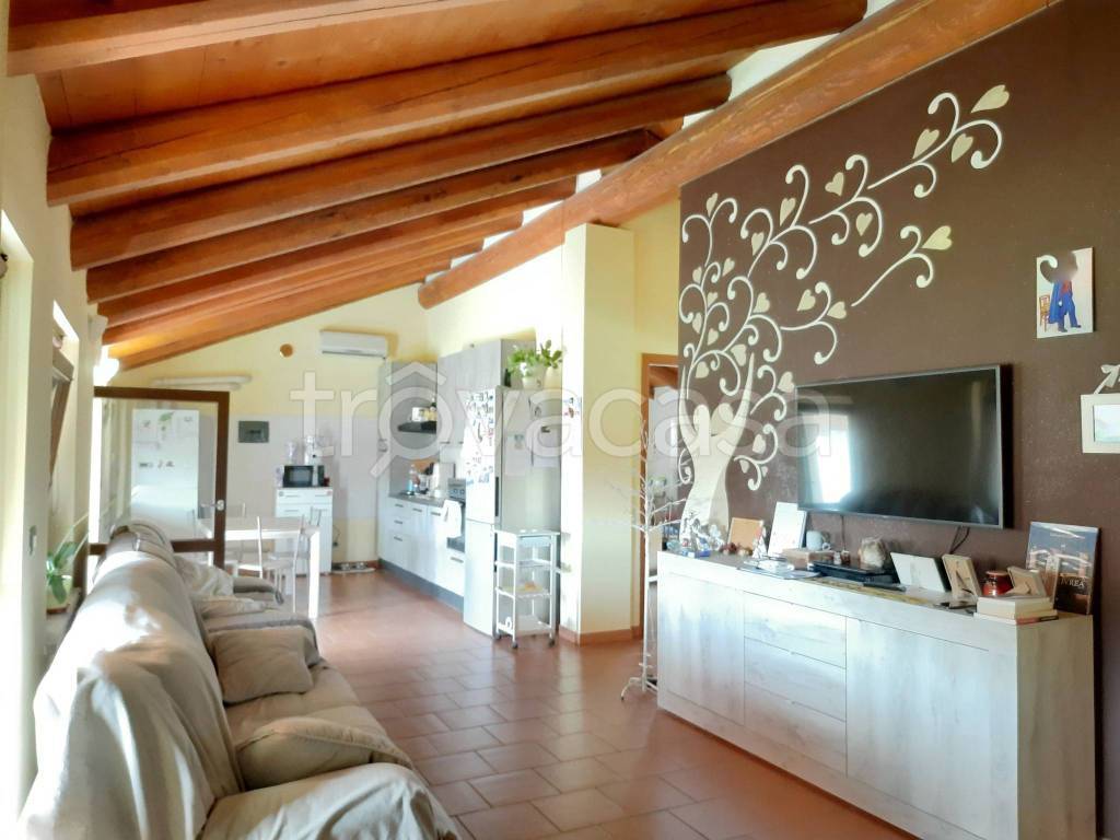 appartamento in vendita ad Albiano d'Ivrea