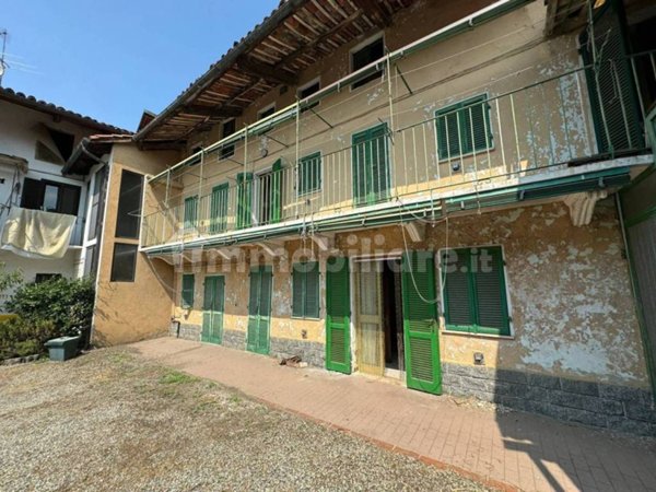 casa indipendente in vendita ad Albiano d'Ivrea