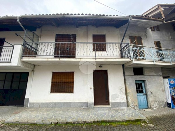 casa semindipendente in vendita ad Albiano d'Ivrea