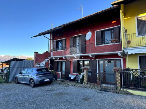 casa semindipendente in vendita ad Albiano d'Ivrea