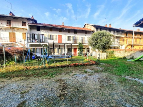 casa indipendente in vendita ad Albiano d'Ivrea