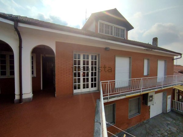 casa indipendente in vendita ad Albiano d'Ivrea