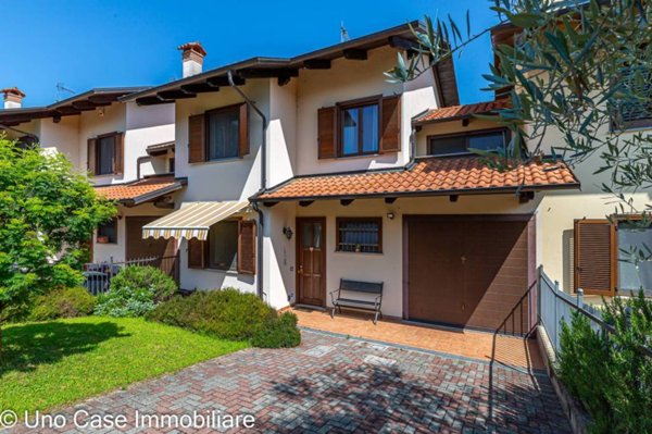 casa indipendente in vendita ad Albiano d'Ivrea