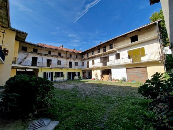 casa indipendente in vendita ad Albiano d'Ivrea