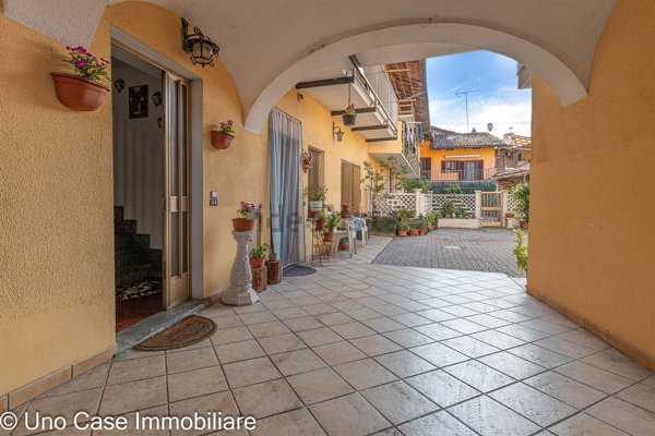 casa indipendente in vendita ad Albiano d'Ivrea