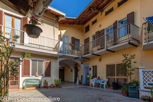 casa indipendente in vendita ad Albiano d'Ivrea