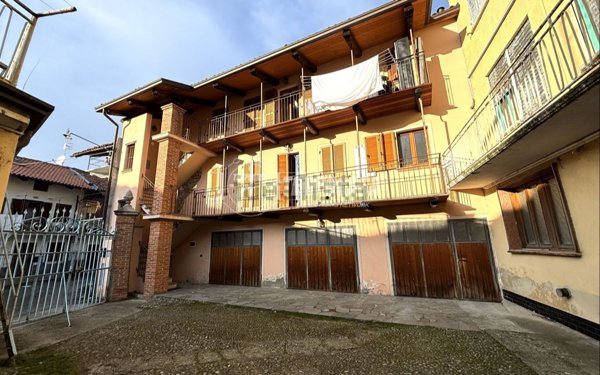 casa indipendente in vendita ad Albiano d'Ivrea