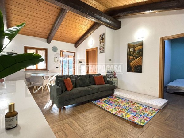 casa indipendente in vendita ad Albiano d'Ivrea