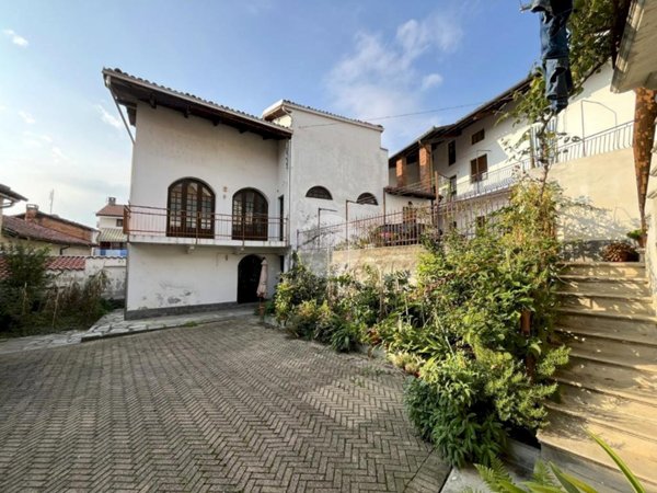 casa indipendente in vendita ad Albiano d'Ivrea