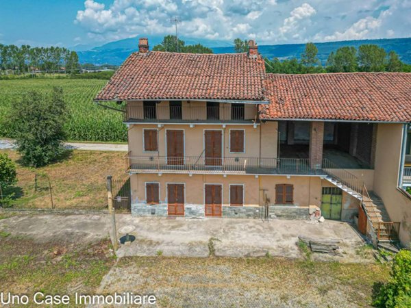 casa indipendente in vendita ad Albiano d'Ivrea