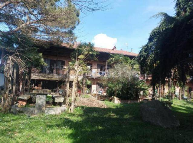 casa indipendente in vendita ad Albiano d'Ivrea