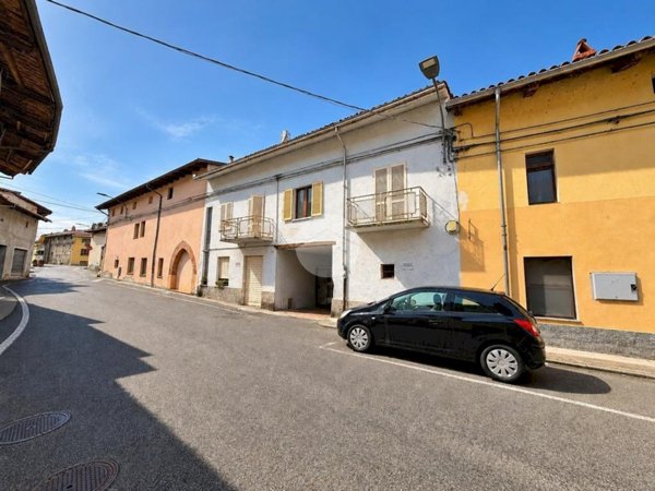 casa indipendente in vendita ad Albiano d'Ivrea