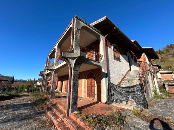 casa indipendente in vendita a Castione della Presolana