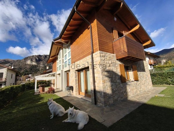 casa indipendente in vendita a Castione della Presolana