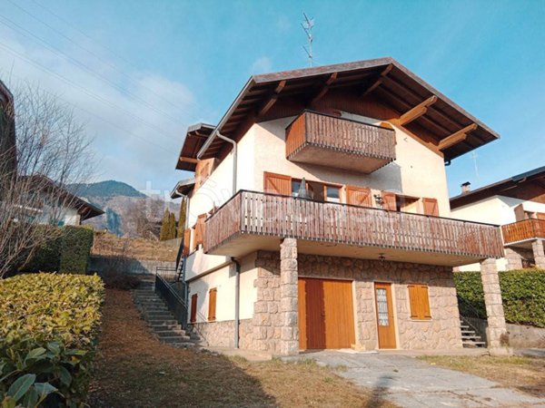 casa indipendente in vendita a Castione della Presolana