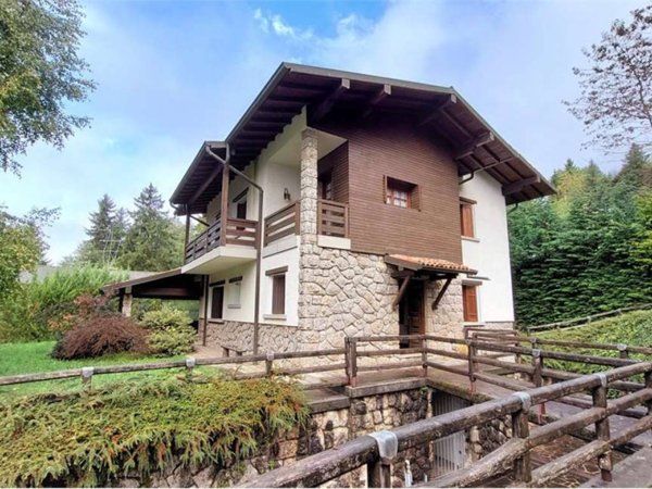 casa indipendente in vendita a Castione della Presolana