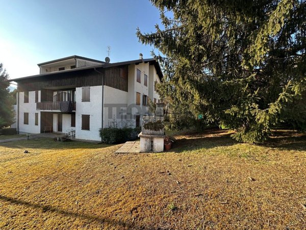 appartamento in vendita a Castione della Presolana