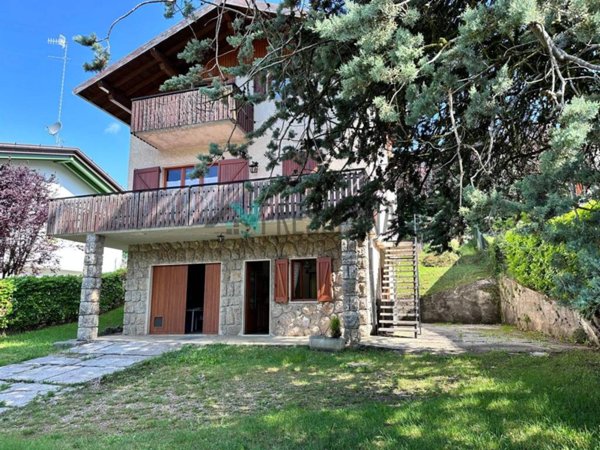 appartamento in vendita a Castione della Presolana
