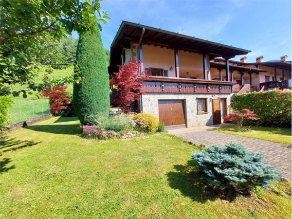 casa indipendente in vendita a Castione della Presolana