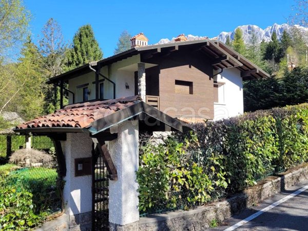 casa indipendente in vendita a Castione della Presolana