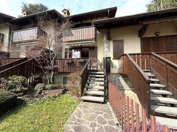 casa indipendente in vendita a Castione della Presolana