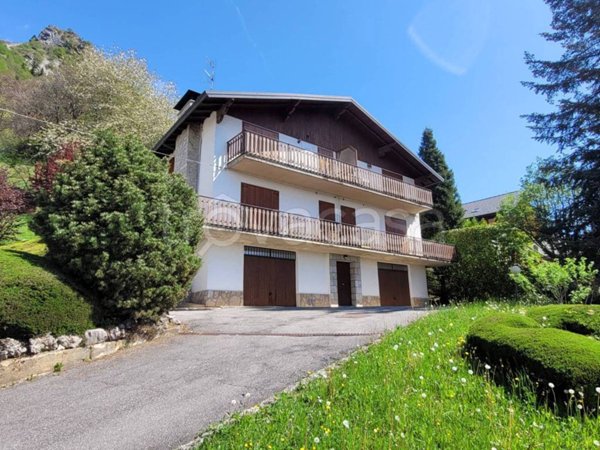 appartamento in vendita a Castione della Presolana