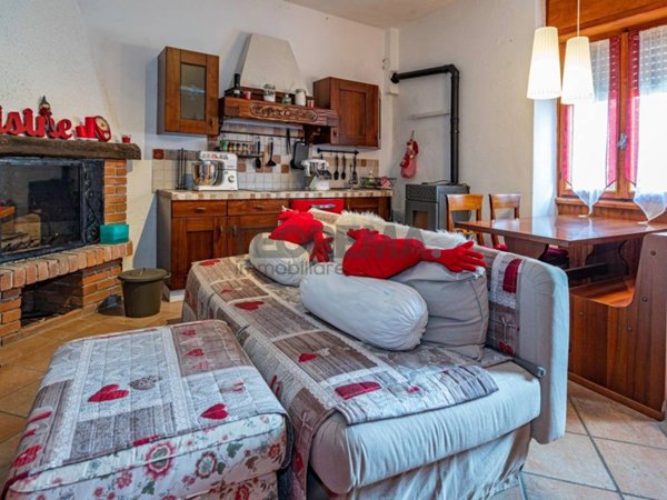 casa indipendente in vendita a Castione della Presolana