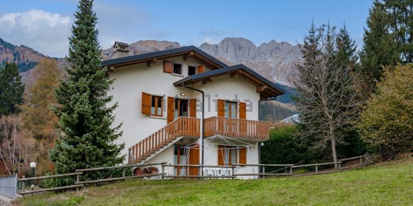 casa indipendente in vendita a Castione della Presolana