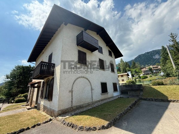 appartamento in vendita a Castione della Presolana