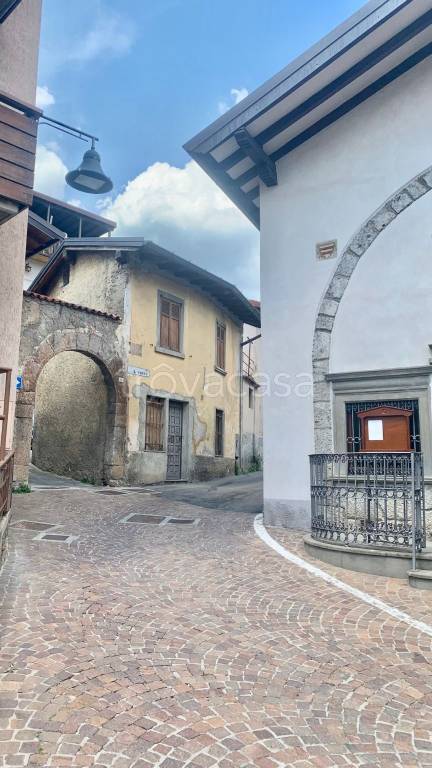 appartamento in vendita a Castione della Presolana