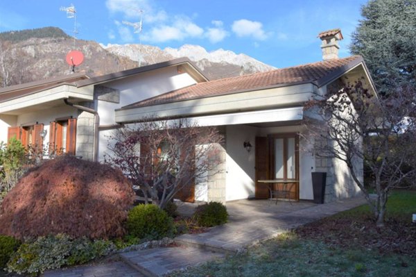 casa indipendente in vendita a Castione della Presolana