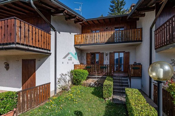casa indipendente in vendita a Castione della Presolana