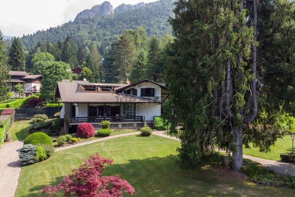 casa indipendente in vendita a Castione della Presolana