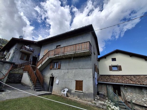 appartamento in vendita a Castione della Presolana