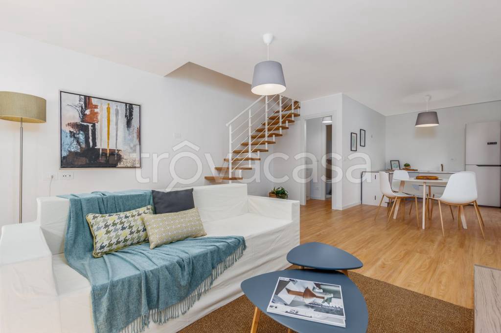 casa indipendente in vendita a Castione della Presolana