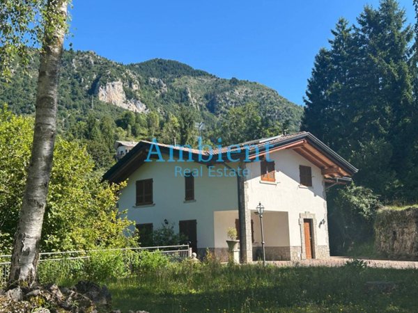 casa indipendente in vendita a Castione della Presolana