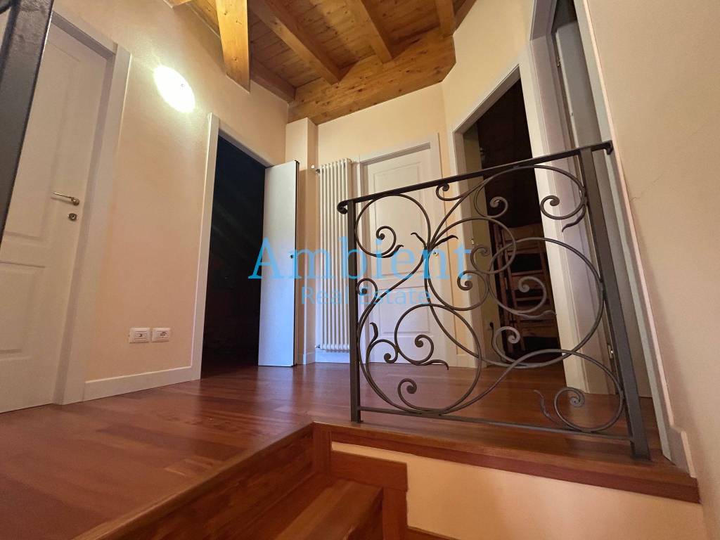 casa indipendente in vendita a Castione della Presolana