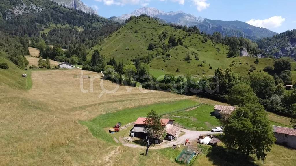 quadrivano in vendita a Castione della Presolana