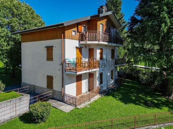 appartamento in vendita a Castione della Presolana