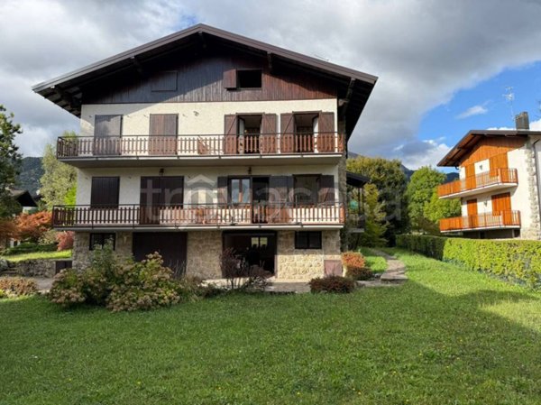casa indipendente in vendita a Castione della Presolana