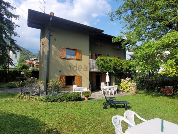 casa indipendente in vendita a Castione della Presolana