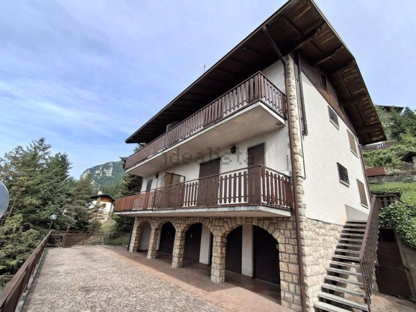 appartamento in vendita a Castione della Presolana