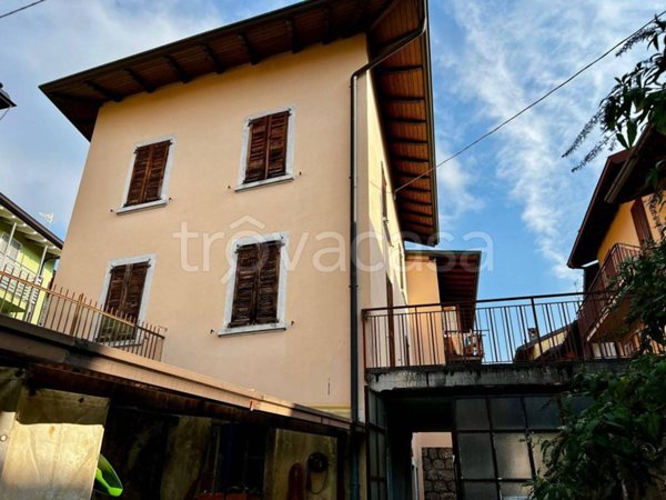 casa indipendente in vendita a Castione della Presolana