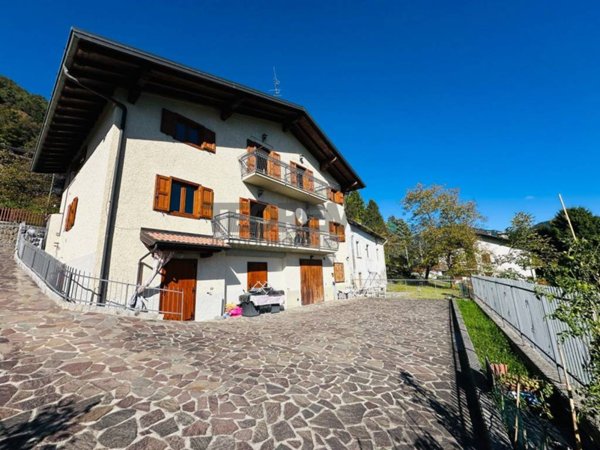 appartamento in vendita a Castione della Presolana