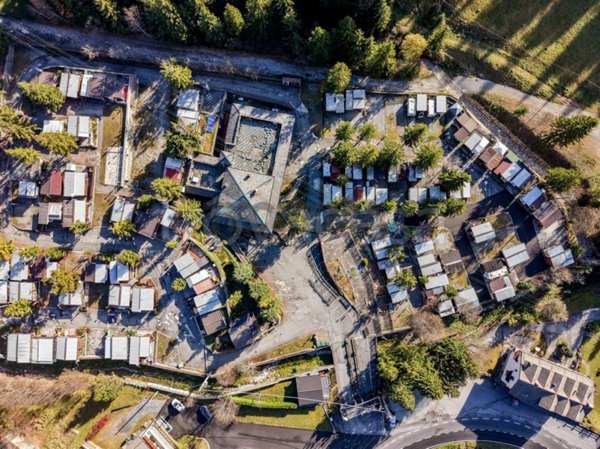 negozio in vendita a Castione della Presolana