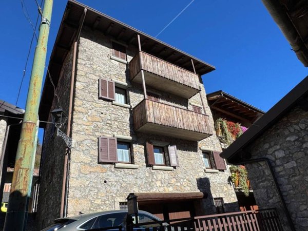 appartamento in vendita a Castione della Presolana