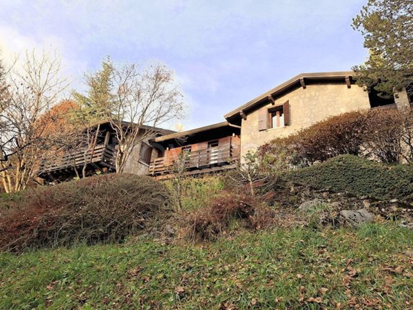 casa indipendente in vendita a Castione della Presolana