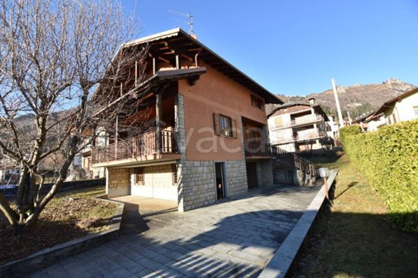 casa indipendente in vendita a Castione della Presolana