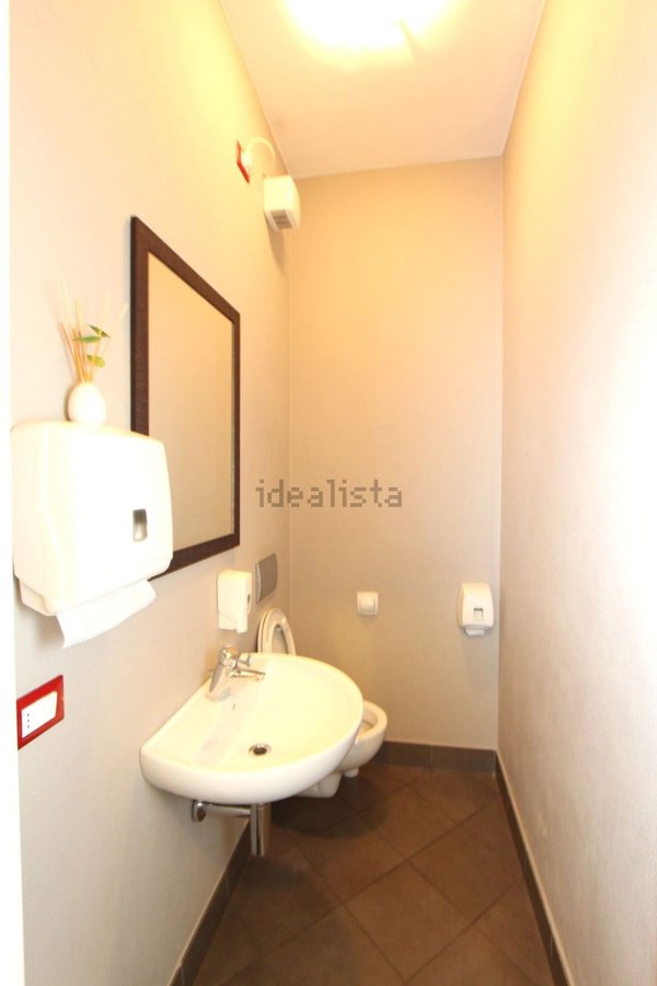 locale commerciale in vendita a Castione della Presolana